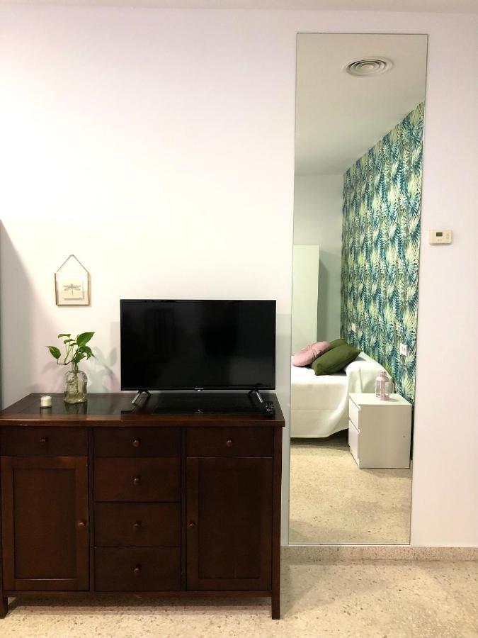 Apartamento con piscina en Ciudad Jardín Málaga Exterior foto
